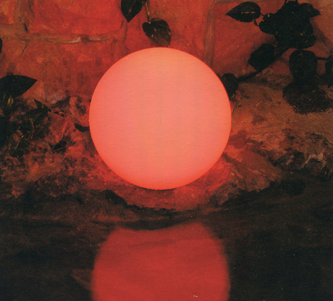 Red Chill Round Pool Light