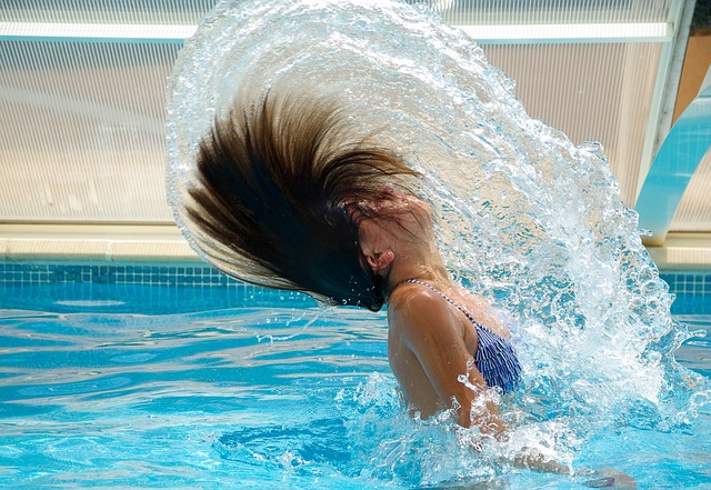 Protecting Hair and Skin In Swimming Pool